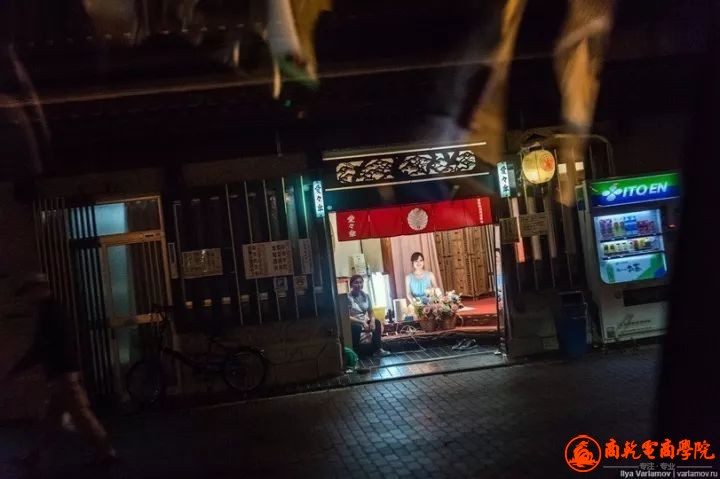8b5e18a580654cde8858b3cb0de862eb.jpeg